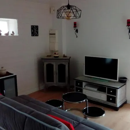 Le Petit Montceaux *